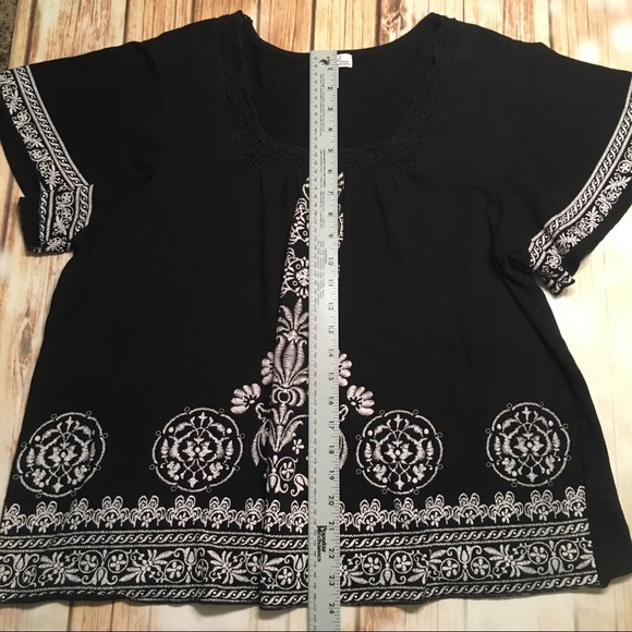 Kim Roger’s “Woman” Collection dressy blouse 1X - Picture 6 of 8